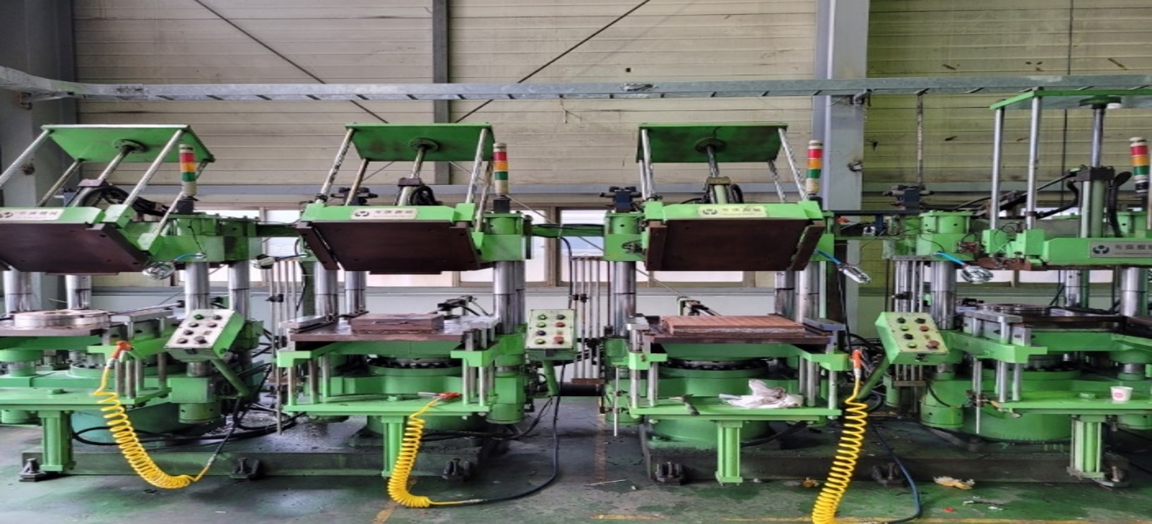 반자동 고무프레스